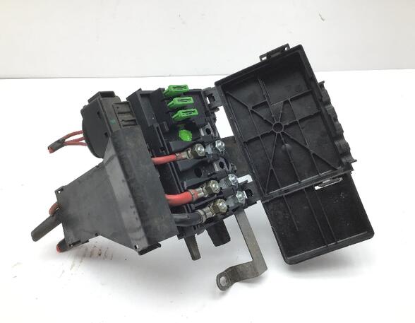 Fuse Box VW Golf IV (1J1)