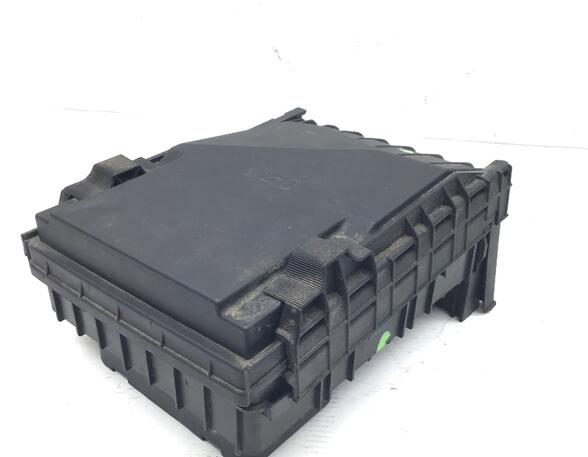 Fuse Box VW Golf Plus (521, 5M1)