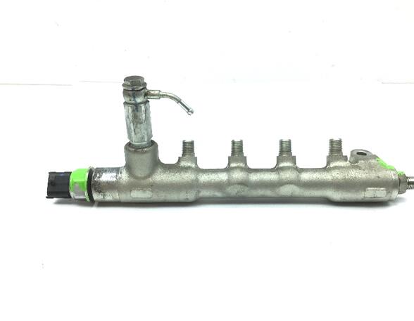 Fuel Distributor Pipe OPEL Meriva B Großraumlimousine (S10)