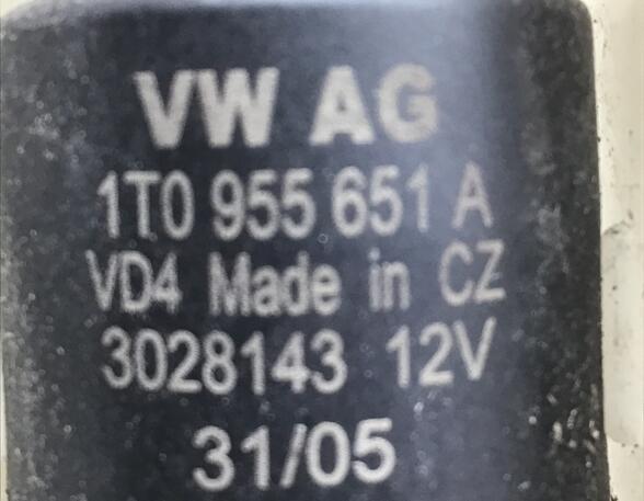 354727 Behälter Scheibenwaschanlage VW Passat B6 Variant (3C5) 3C0955453P