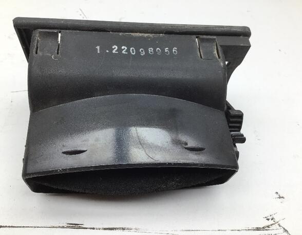 Dashboard ventilation grille MERCEDES-BENZ 190 (W201)