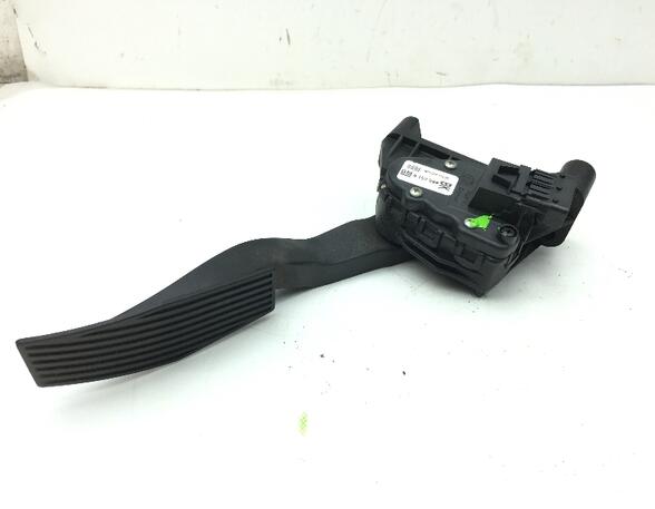 Accelerator pedal OPEL Astra H Twintop (L67)
