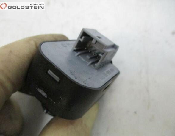 Brake Light Switch AUDI Q5 (8RB)