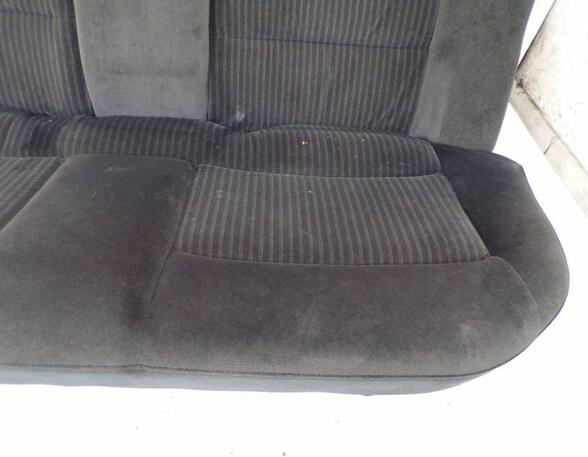 Rücksitzbank Stoff nicht geteilt Stoff Schwarz Velours Armlehne Sitz hinten AUDI 100 (44  44Q  C3) 2.0 CAT 85 KW