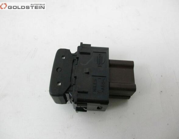 Seat Heater Switch NISSAN Pathfinder III (R51)