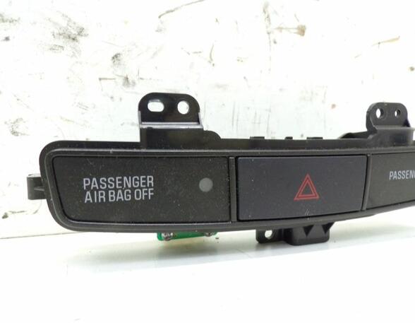 Hazard Warning Light Switch MITSUBISHI Lancer VIII Sportback (CX A)