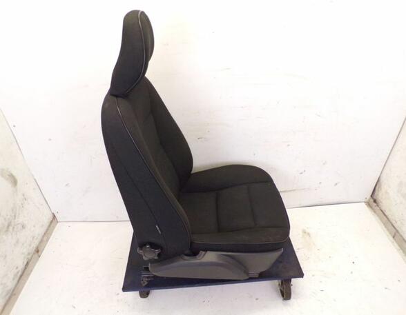 Sitz vorne rechts OFFBLACK Stoff VOLVO V50 (MW) 1.6 D 80 KW