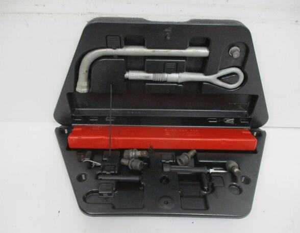 Bordwerkzeug Kofferraum Werkzeug Reparaturset Set AUDI A8 (4E_) 4.0 TDI QUATTRO 202 KW