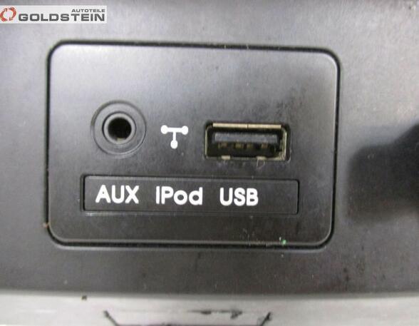 Blende Vorne USB AUX Steckdose KIA SORENTO II (XM) 2.2 CRDI 2WD 145 KW