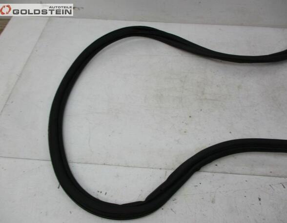 Boot / Trunk Lid Seal PEUGEOT 407 Coupe (6C)