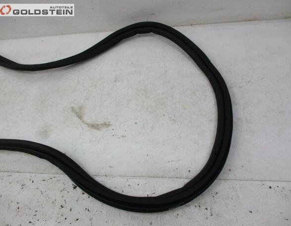 Boot / Trunk Lid Seal PEUGEOT 407 Coupe (6C)