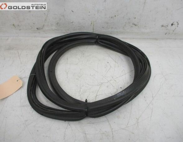 Boot / Trunk Lid Seal BMW 1er (E87)