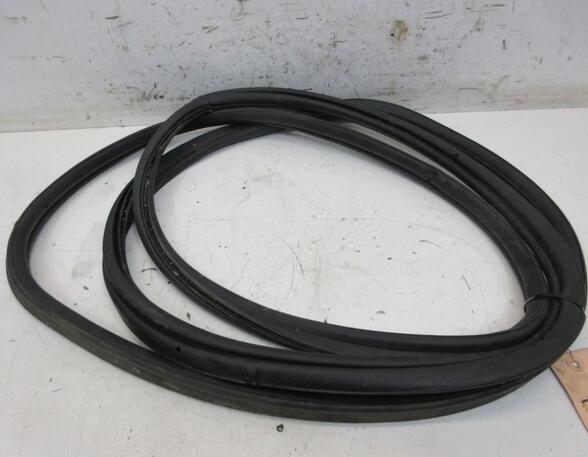 Boot / Trunk Lid Seal BMW X5 (E53)