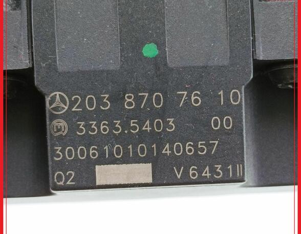 Schalter Sitzheizung  MERCEDES BENZ C-KLASSE KOMBI W203 C200 CDI 90 KW