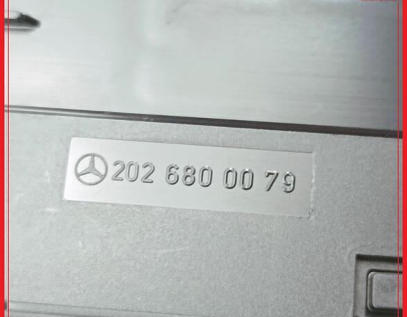 Ablagekasten Kasettenfach Kasettenbox MERCEDES BENZ C-KLASSE W202 C220 CDI 92 KW