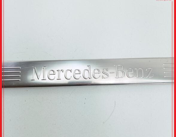 Trim Strip Bumper MERCEDES-BENZ E-Klasse (W212)