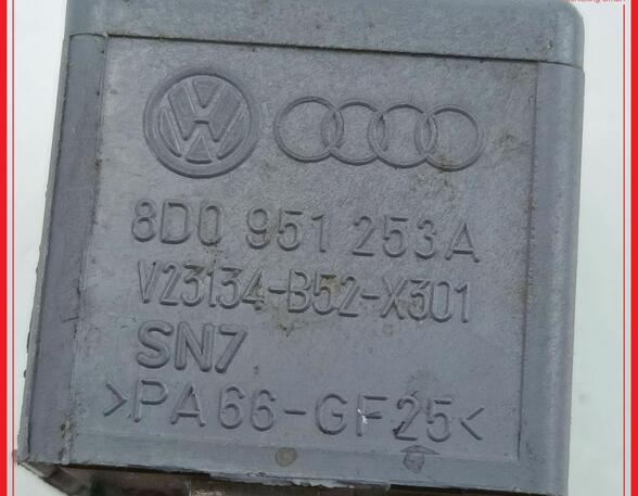 Ruitenwisserregelinterval Relais VW Passat (3B3)