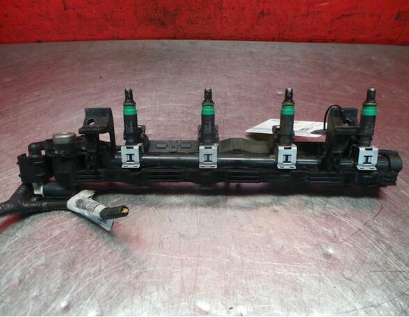 Petrol Fuel Rail FORD Focus II (DA, DP, HCP)