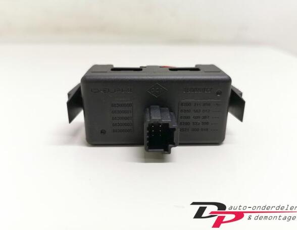 P12750420 Schalter für Warnblinker RENAULT Twingo II (CN0) 8200214896A