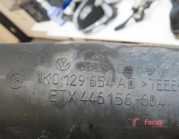 P15938778 Ansaugschlauch für Luftfilter SEAT Leon (1P) 1K0129654AD