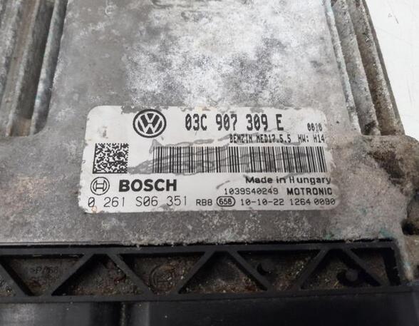 Engine Management Control Unit VW Passat Variant (365)