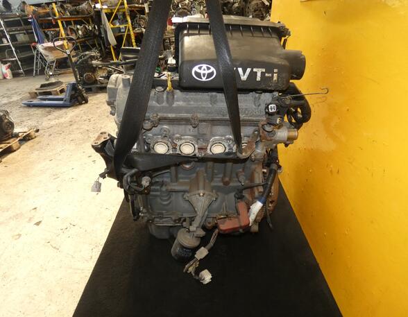 Motor  1S-P52L 1,0l 48kw Yaris Toyota Yaris  (Typ:SCP10/12/NCP10/13/NLP10) Yaris