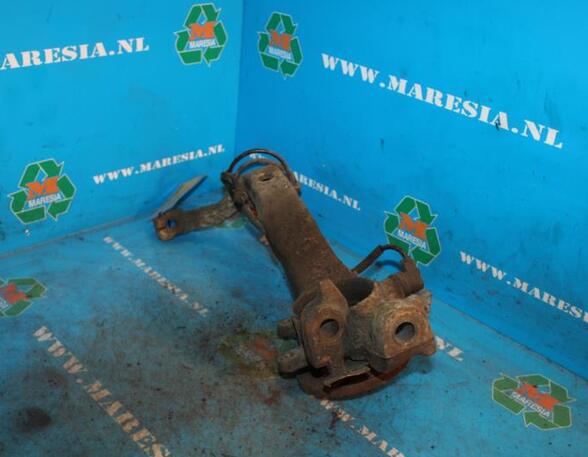 Stub Axle AUDI A4 Avant (8D5, B5)