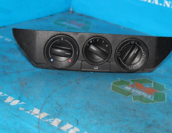 Bedieningselement verwarming & ventilatie VW Polo (9N), VW Polo Stufenheck (9A2, 9A4, 9A6, 9N2)