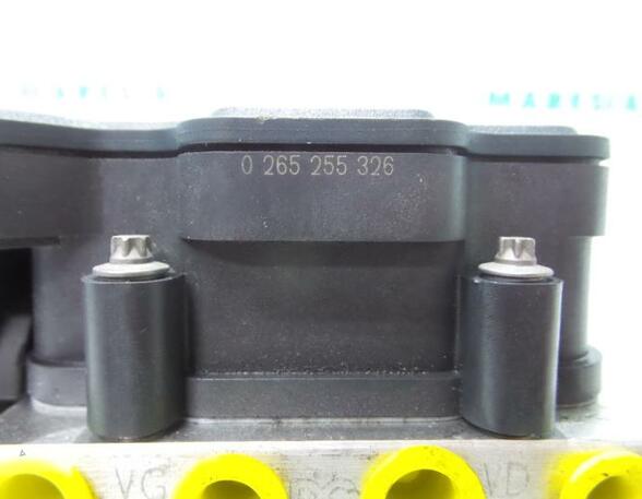 2265106455 Pumpe ABS RENAULT Twingo III (BCM) P8573480