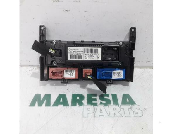 Heating & Ventilation Control Assembly PEUGEOT 407 SW (6E)