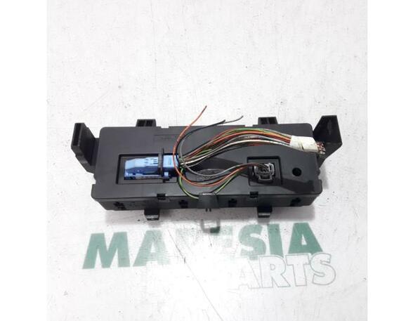 Heating & Ventilation Control Assembly PEUGEOT 1007 (KM)