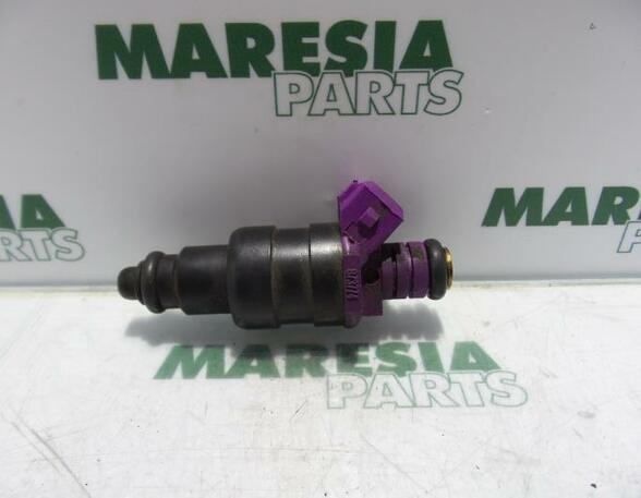 Injector Nozzle RENAULT Twingo I (C06)