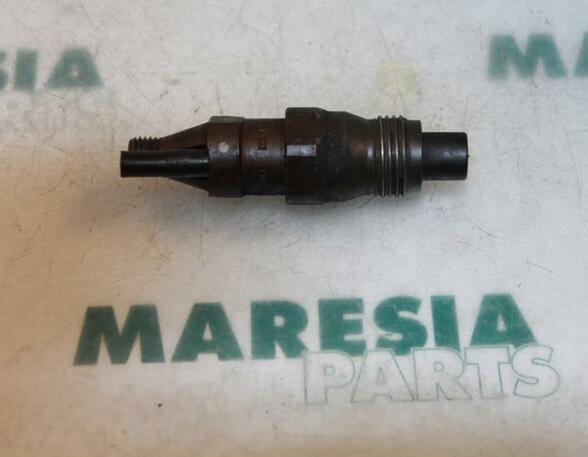 Injector Nozzle PEUGEOT 306 Schrägheck (7A, 7C, N3, N5)