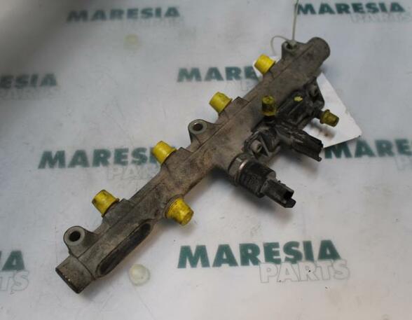 Petrol Fuel Rail FIAT Ulysse (179AX)