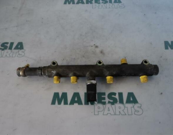 Petrol Fuel Rail IVECO Daily III Pritsche/Fahrgestell (--)