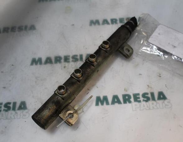 Petrol Fuel Rail ALFA ROMEO 147 (937)