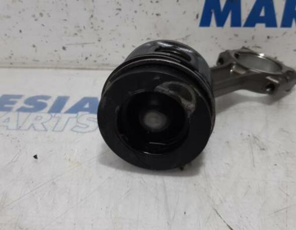 Piston RENAULT Megane III Grandtour (KZ0/1)