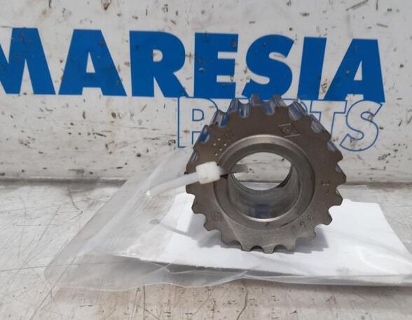 Crankshaft Gear NISSAN NV200 Kasten (--)