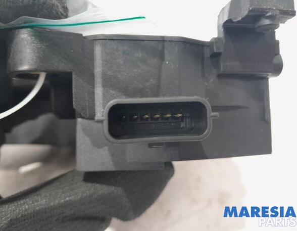 Throttle Position Sensor RENAULT Megane III Grandtour (KZ0/1)