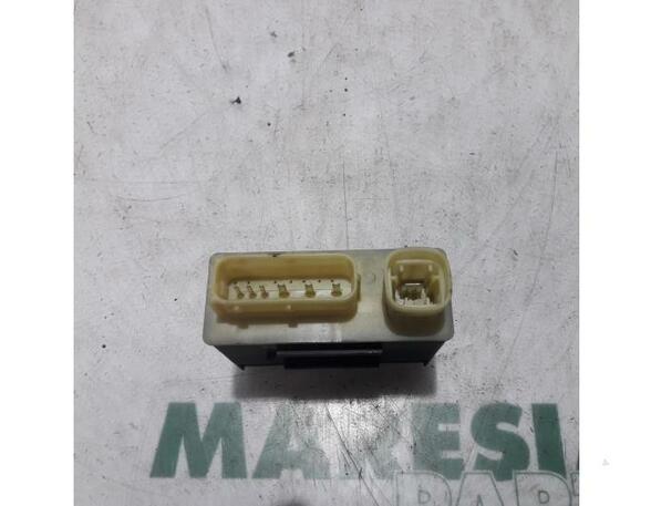 Wash Wipe Interval Relay PEUGEOT 308 CC (4B)