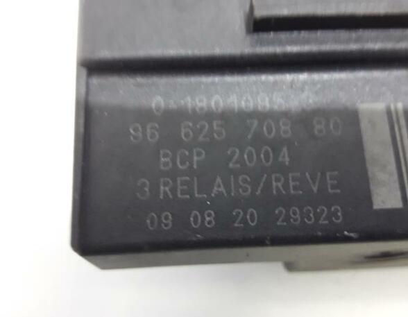 Wash Wipe Interval Relay PEUGEOT 3008 Großraumlimousine (0U_)