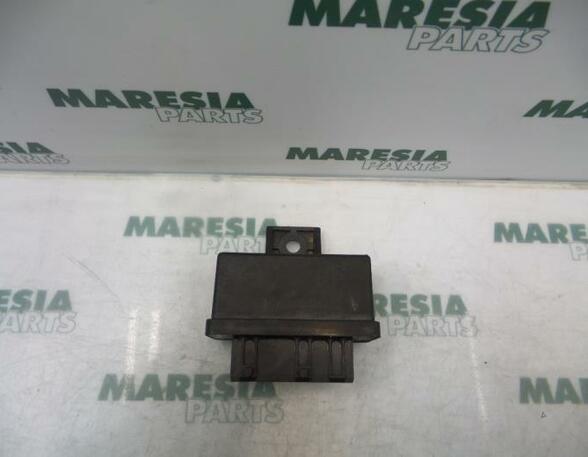 Wash Wipe Interval Relay PEUGEOT 308 SW I (4E, 4H)
