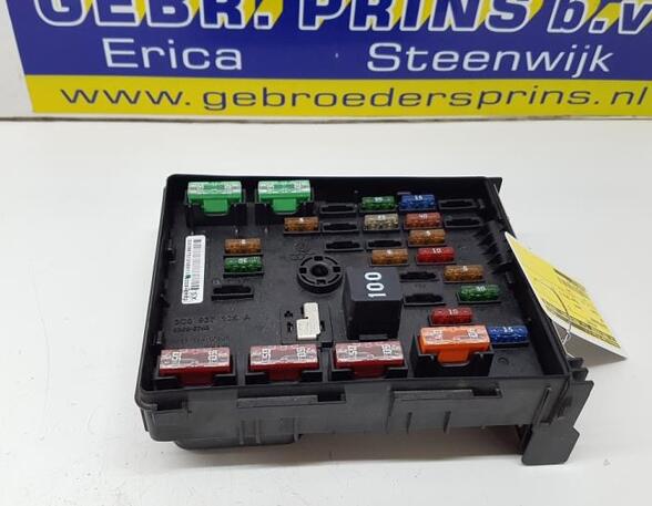 Fuse Box VW Tiguan (5N)