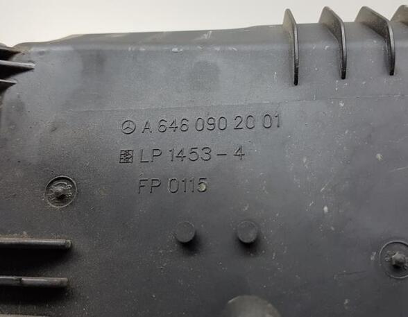 P11157646 Luftfiltergehäuse MERCEDES-BENZ C-Klasse (W204) A6460902001