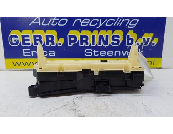 Heating & Ventilation Control Assembly TOYOTA Prius (W3)