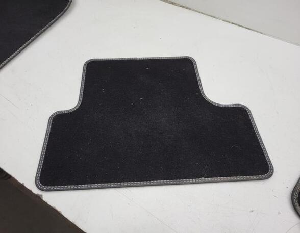 Floor mat (Carpet Mat) CITROËN C5 Aircross (--)