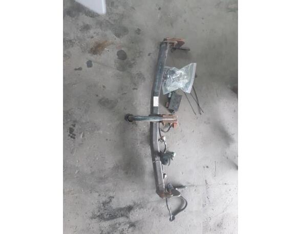 Tow Hitch (Towbar) PEUGEOT 208 I (CA, CC)