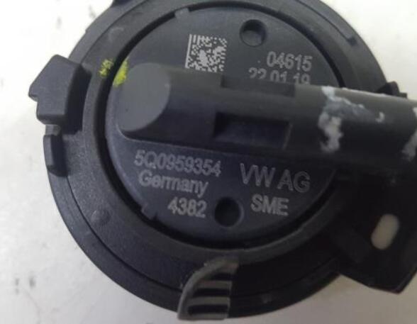 P16599429 Sensor für Airbag SKODA Superb III Kombi (3V) 5Q0959354