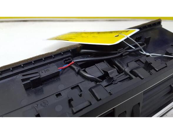 Dashboard ventilation grille AUDI A5 Sportback (8TA), AUDI A4 Avant (8K5, B8), AUDI A4 Allroad (8KH, B8)