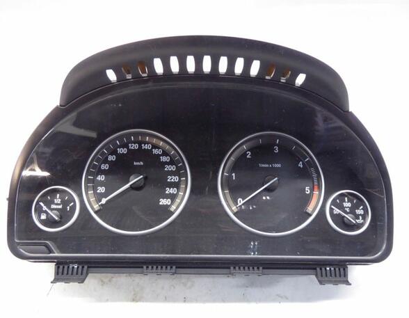 Tachometer  BMW 5 (F10) 530D 180 KW
